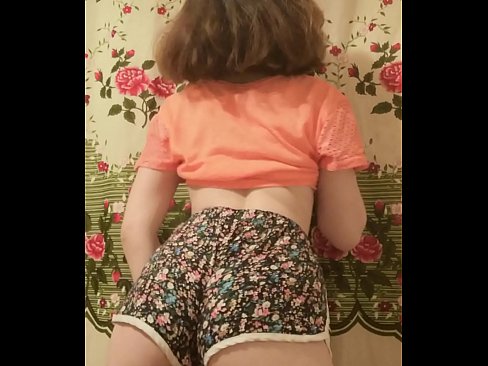 ❤️ Seksi mlada beba skida kratke hlačice pred kamerom ️❌ Porno na hr.sex78.ru