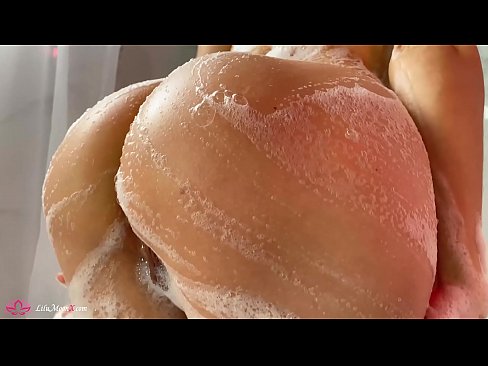 ❤️ Brineta masturbira macu vibratorom do intenzivnog orgazma pod tušem ️❌ Porno na hr.sex78.ru
