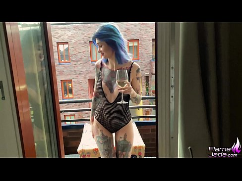 ❤️ Sjajna djevojka siše s gutljajem i strastveno jebe pod otvorenim nebom ️❌ Porno na hr.sex78.ru